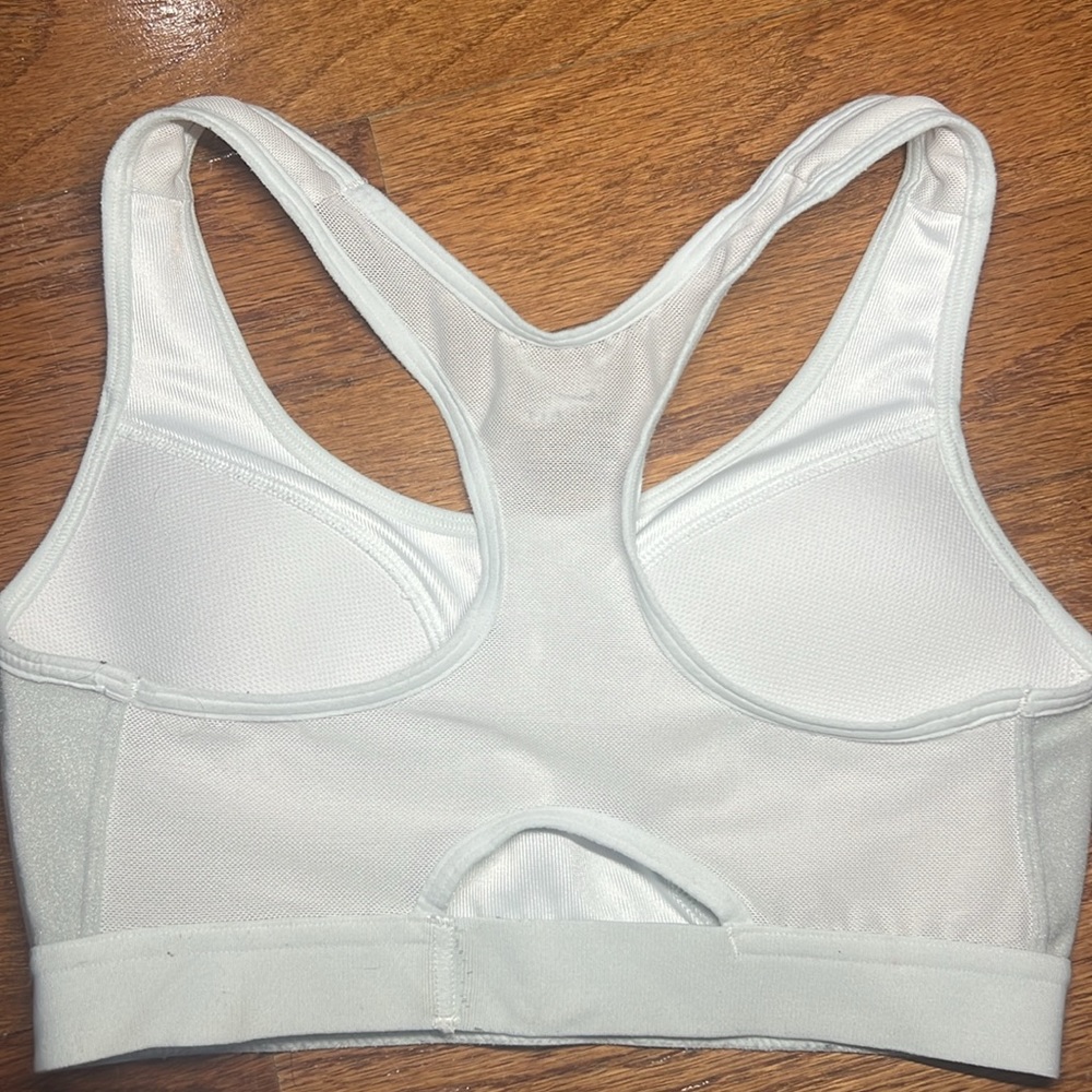 Nike Sports Bra - Picture 3 of 4